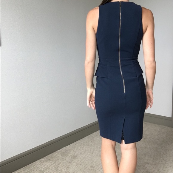 Blue peplum dress size 0 Cue (small burn) - Picture 4 of 7